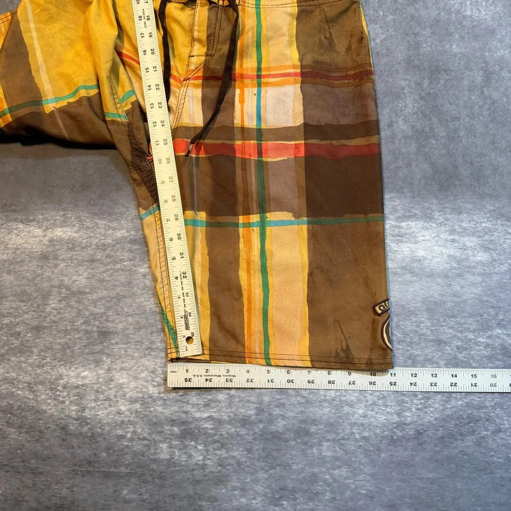Quiksilver measurements shown